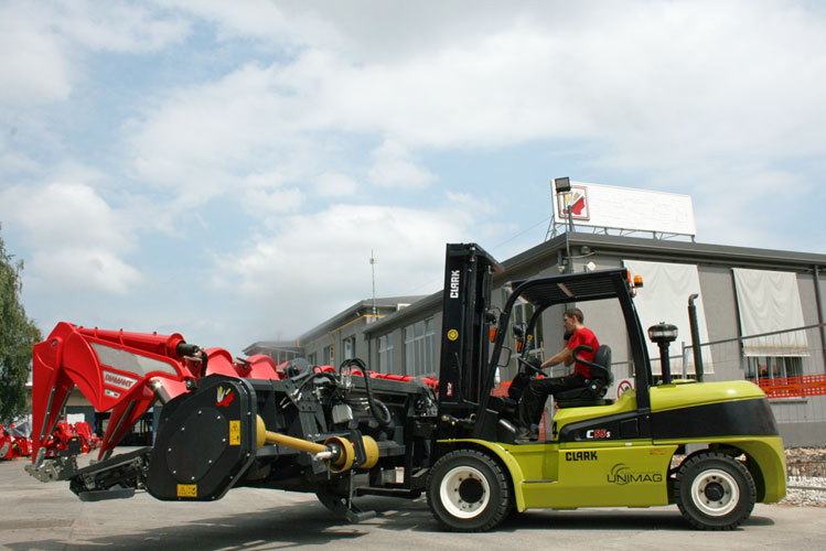 CARICHI PESANTI INGOMBRO MINIMO: CLARK C55s